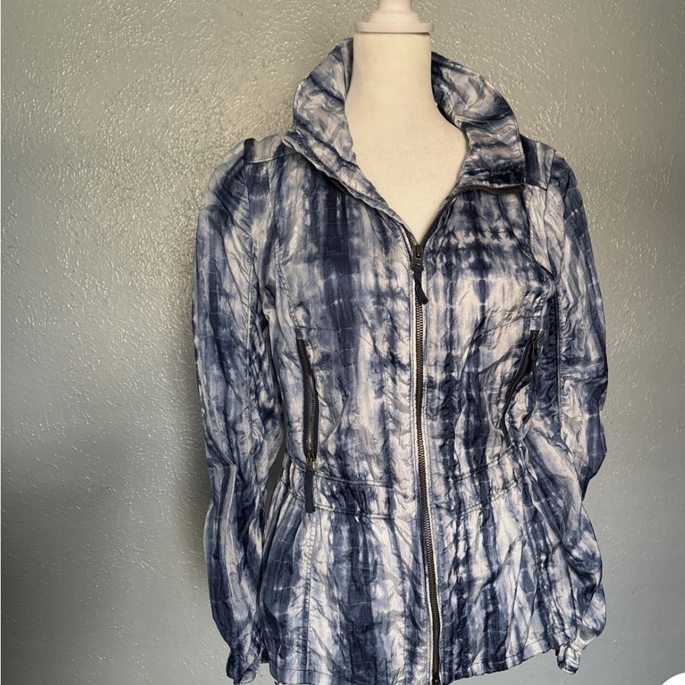 Stylish Tie-Dye Bomber Jacket in Navy and White